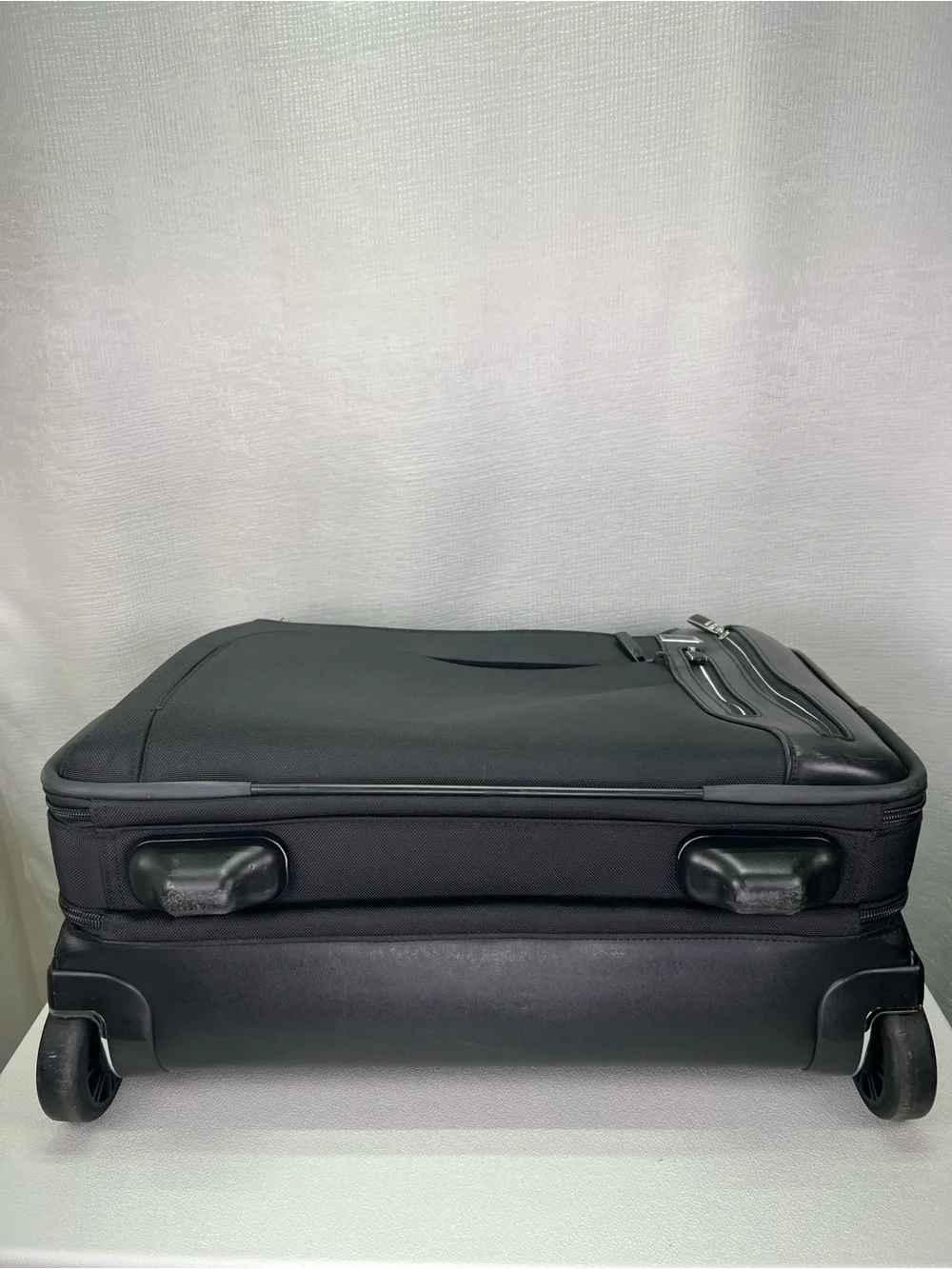 Tumi Arrive LeGuardia Black Nylon and Leather Briefcase w/ Silver Hardware